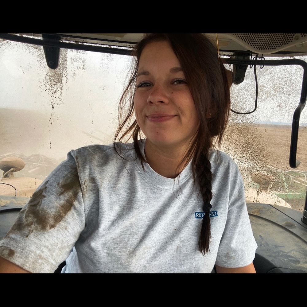 Meet your Posher, Denae